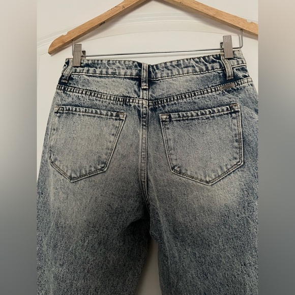 KanCan Collie High Rise Mom Jeans - Picture 7 of 10